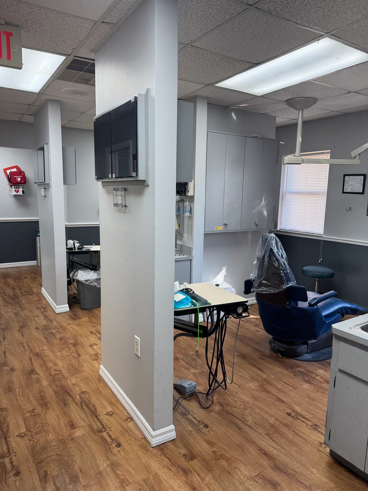 Dental Day treatment area in Brandon, FL, with dental chairs between operatory dividers
