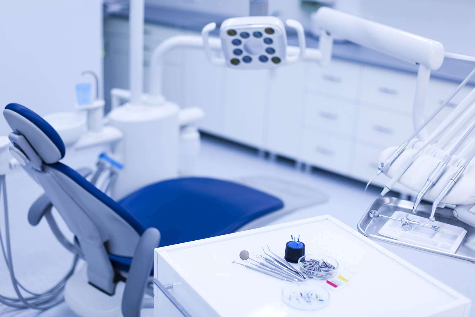 A bright, modern treatment room at Dental Day in Brandon